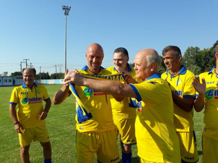 Τίμησαν τον Νίκο Γκίνο οι  παλαίμαχοι του Παναιτωλικού στα Λεχαινά (φώτο)