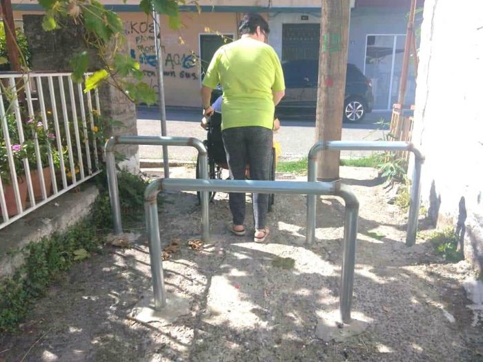 Στο αυτόφωρο υπάλληλοι του δήμου Αγρινίου που πήγαν να αφαιρέσουν μπάρες!