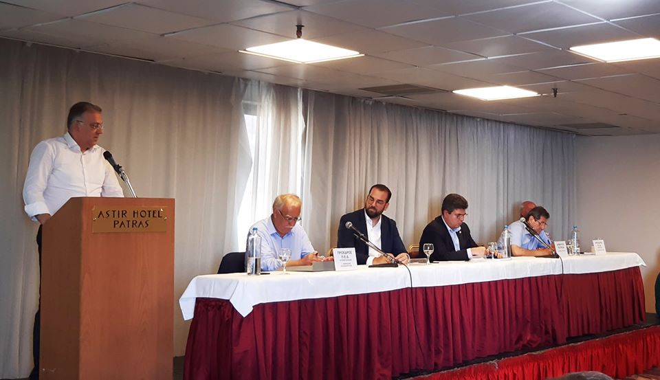 Θεοδωρικάκος: Ζήτησε από εκπροσώπους της αυτοδιοίκησης την αποτελεσματική εφαρμογή των μέτρων κατά του κορονοϊού