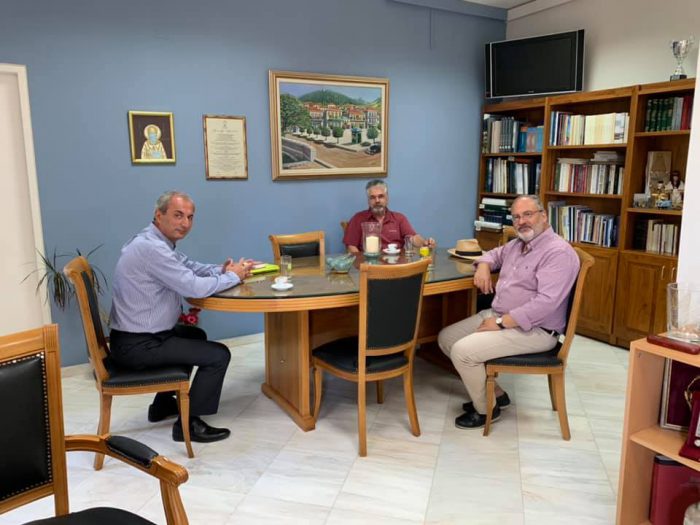 Συνάντηση του δημάρχου Θέρμου με τον καθηγητή Πυρηνικής Φυσικής, Σπ. Μαργέτη
