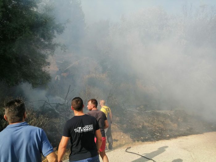Κινητοποίηση για φωτιά στην Άνω Κανδηλα Ξηρομέρου