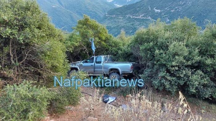 Αυτoκίνητο έπεσε σε χαράδρα στο Γολέμι Ναυπακτίας (Βίντεο)