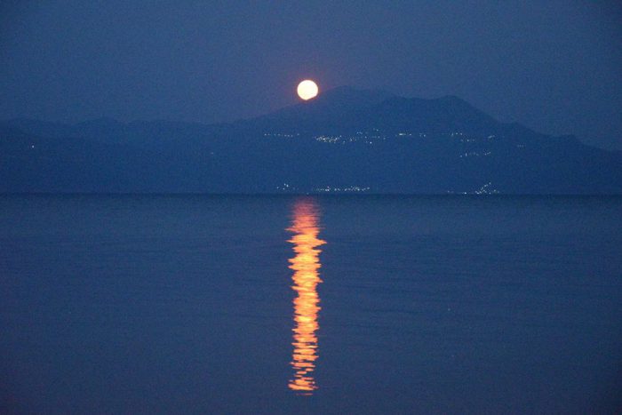Αιτωλοακαρνανία-Μαγεύει η Πανσέληνος του Αυγούστου