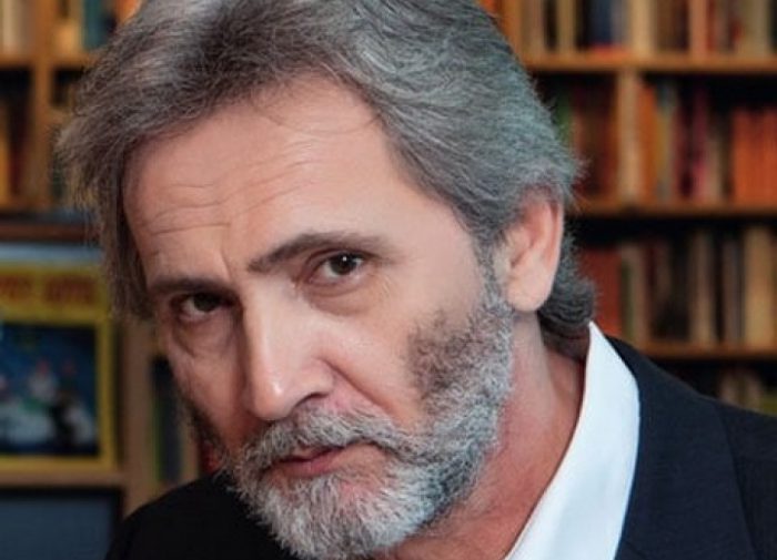Ο Γιάννης Καλπούζος στη Βόνιτσα για το νέο μυθιστόρημα του!