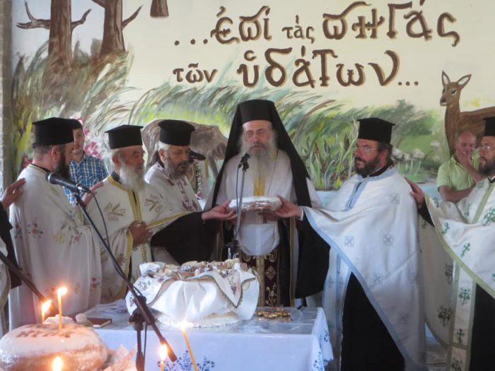 Ιερά Μονή Ρέθα-Πλήθος πιστών στην Παναγία του Βάλτου