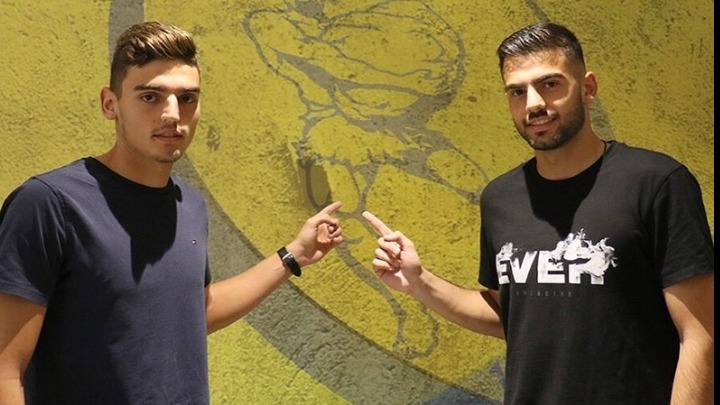 Επαγγελματίες στον Παναιτωλικό οι Κοντογιάννης, Καλαντζής