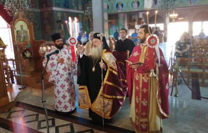 Ο Σεβασμιώτατος Μητροπολίτης Κανάγκας Θεοδόσιος στον Ι. Ν. Αγίας Βαρβάρας Αγρινίου