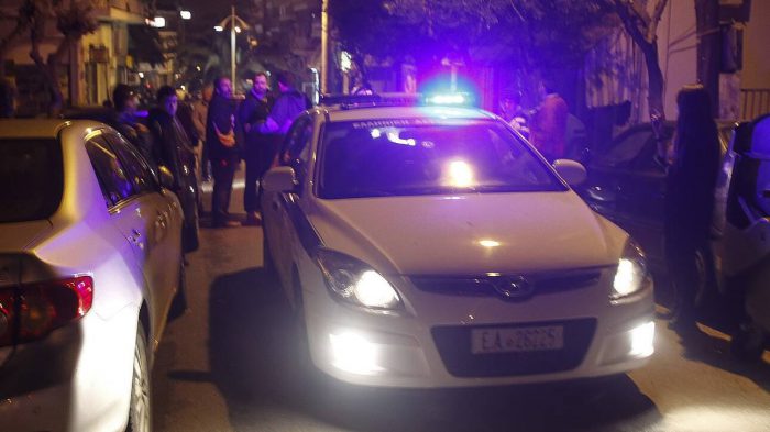 Εισέβαλε με το αυτοκίνητό του σε κατάστημα για να λύσει… προσωπική διαφορά στα Χανιά