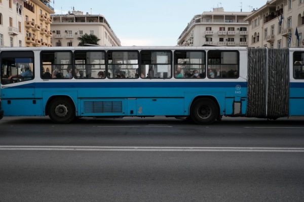 Φυλάκιση 5 μηνών σε οδηγό λεωφορείου για παρενόχληση 16χρονης