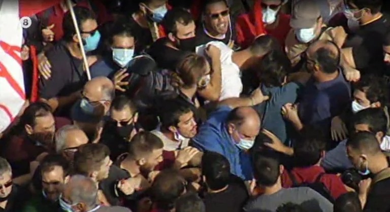 Δίκη Χρυσής Αυγής: Επεισόδια έξω από το Εφετείο