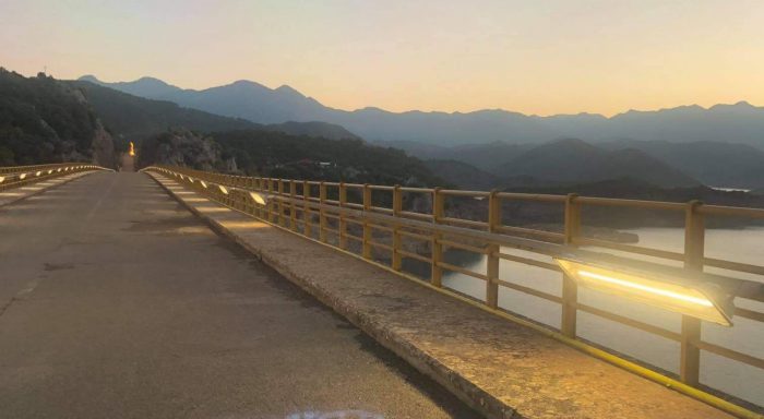 Αφαίρεσαν φωτιστικά σώματα από την γέφυρα Τατάρνας!