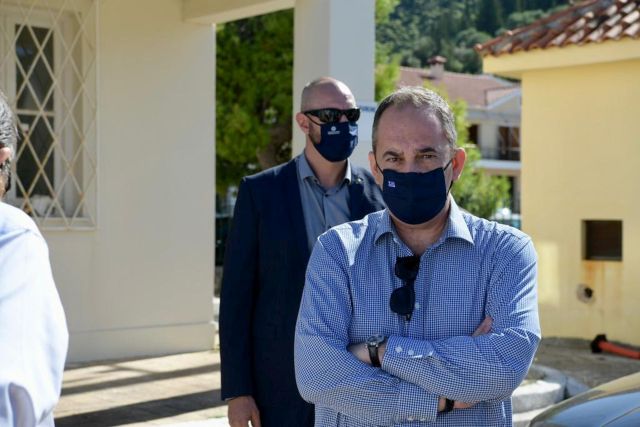 Δυο περιπολικά με υγειονομικό εξοπλισμό για τα Ιόνια Νησιά  ανακοίνωσε ο  ΥΝΑΝΠ. Γιάννης Πλακιωτάκης