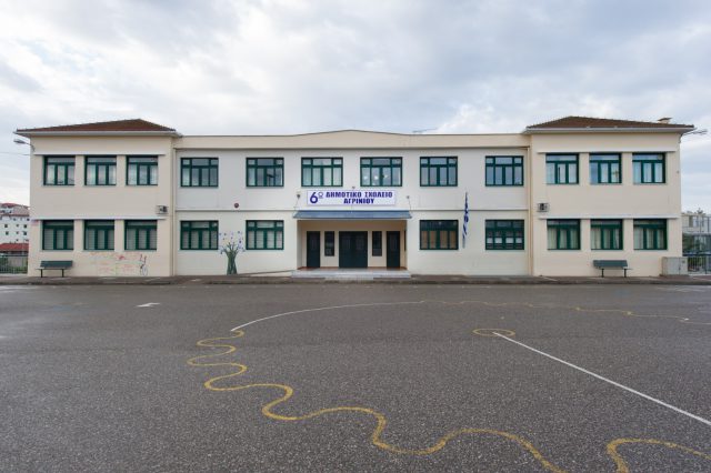 Θετικός στον ιό μαθητής του 6ου Δημοτικού σχολείου Αγρινίου