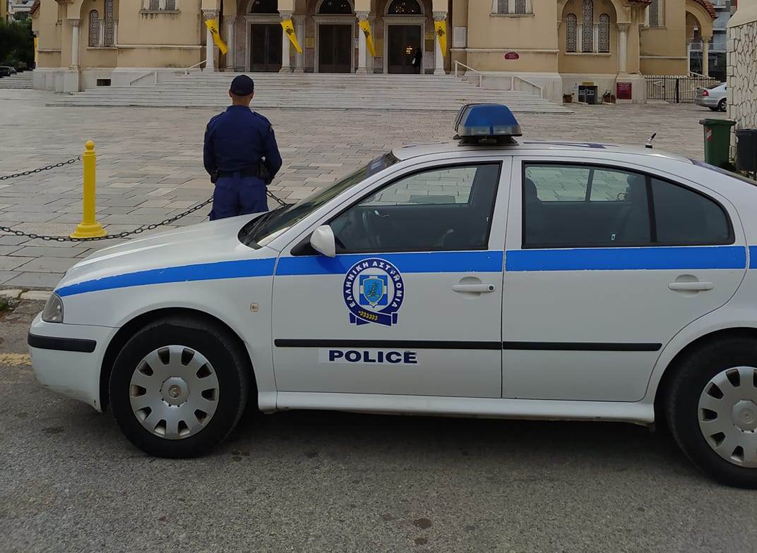 Αγρίνιο:Έντονη ήταν σήμερα η παρουσία της Αστυνομίας σε εκκλησίες
