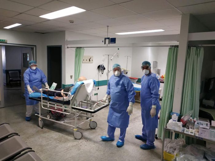 Η συγκλονιστική ανάρτηση του 42χρονου πνευμονολόγου για τον φονικό ιό