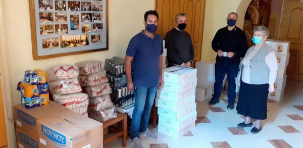Μητρόπολη Ναυπάκτου: Δωρητές για τα εορταστικά δέματα των Χριστουγέννων