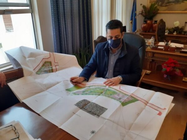Ανάπλαση σε τέσσερις πλατείες του Αγρινίου