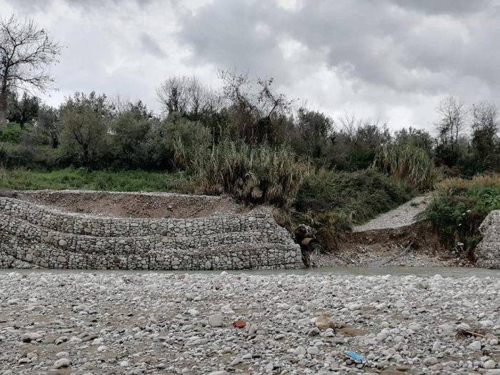 Αβώρανη:Κατέρρευσε τμήμα του αντιπλημμυρικού έργου στην Ερμίτσα που έγινε πρόσφατα!