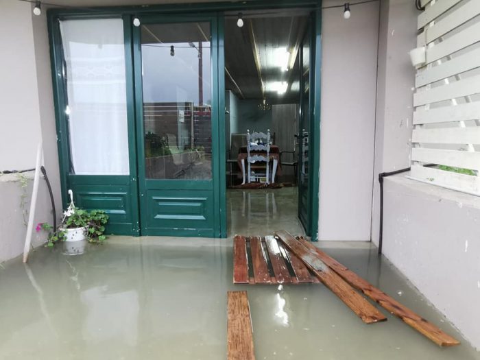 Μεσολόγγι: Πλημμύρες σε σπίτια, δρόμους και χωράφια