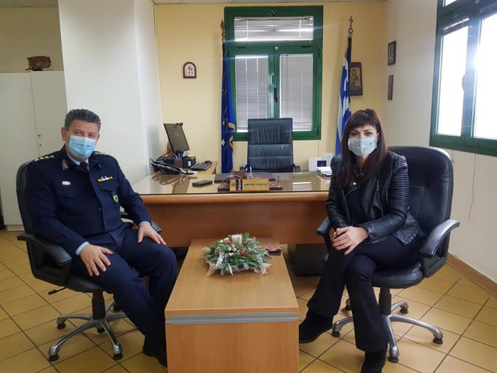 Επαφές με εκπροσώπους των Σωμάτων Ασφαλείας ξεκίνησε η Βοηθός Περιφερειάρχη Αγγελική Χαλιμούδρα