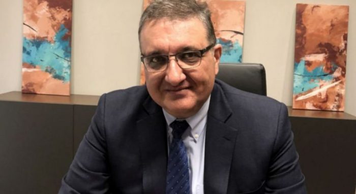Θετικός στον κοροναϊό ο Αθανάσιος Εξαδάκτυλος