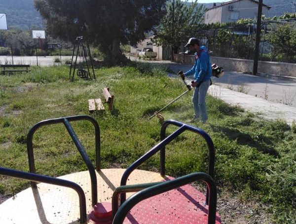 Εθελοντές καθάρισαν το Βασιλόπουλο- Αιχμές του προέδρου για την δημοτική αρχή Ξηρόμερου