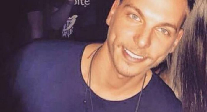 Βαρύ το πένθος στη Ναύπακτο για τον 35χρονο Σπύρο Καρέλη – Κατέρρευσε η μητέρα όταν έμαθε ότι “έσβησε” το μοναχοπαίδι της