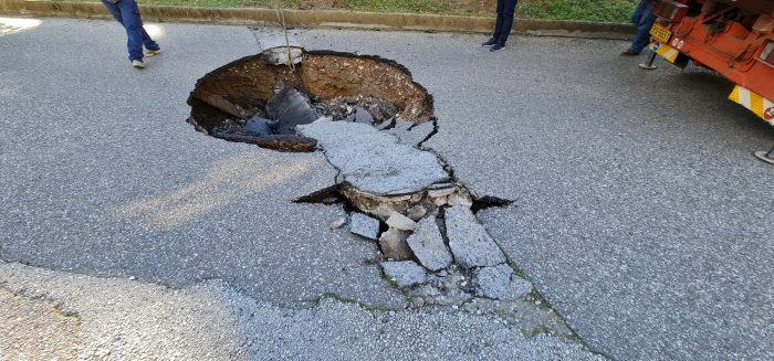 Αγρίνιο: Έκλεισε η Μαρίνου Αντύπα λόγω της καθίζησης (ΦΩΤΟ)