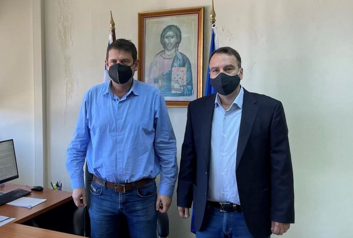 Συναντήση Θανάση Παπαθανάση με τον Δήμαρχο Αμφιλοχίας και επίσκεψη στο Κέντρο Υγείας
