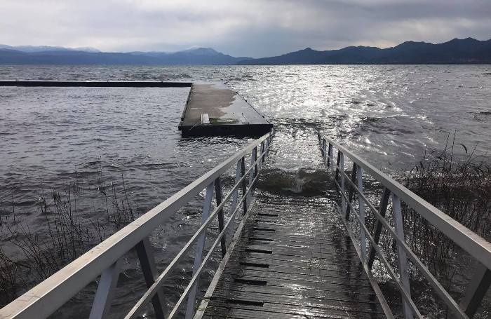 Σοβαρή ζημιά στην προβλήτα στα Αμπάρια Παναιτωλίου