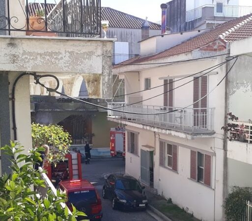 Κινητοποίηση της Πυροσβεστικής στο Μεσολόγγι για πυρκαγιά σε τζάκι