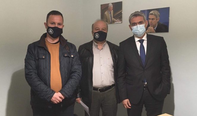 Μεσολόγγι: Συνάντηση Καραγκούνη με ταξιτζήδες…