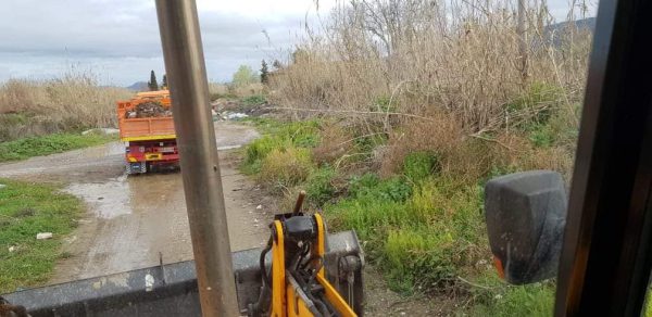 Καθαρίστηκε από τα σκουπίδια η διώρυγα Δοκιμίου