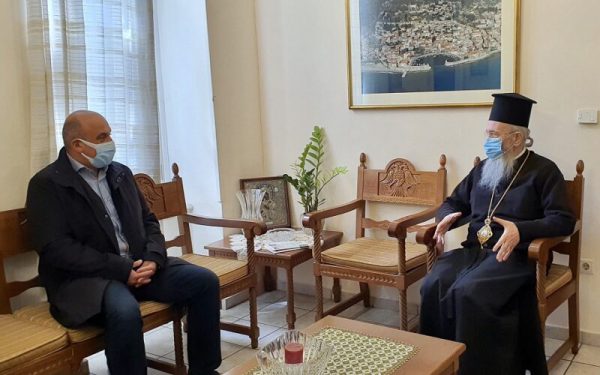 «Όχι» Μητρόπολη Ναυπάκτου για το αιολικό πάρκο στη Βαράσοβα