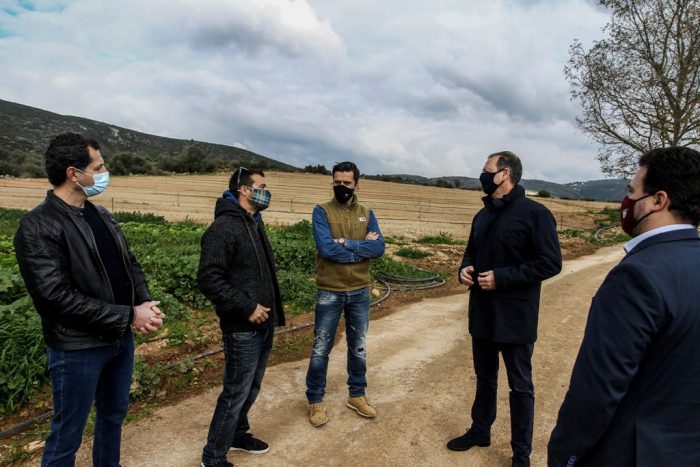 Σε διαβούλευση η προδημοσίευση για τους Νέους Αγρότες με συνολική δαπάνη πάνω από τα 350 εκατ. ευρώ