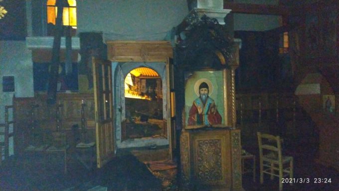 Μεγάλες ζημιές από πυρκαγιά στην εκκλησία του Αγίου Σπυρίδωνα στον Αετό Ξηρομέρου