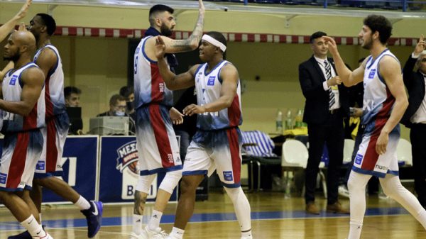 Νίκη-οξυγόνο για το Μεσολόγγι, 79-77 τη Λάρισα