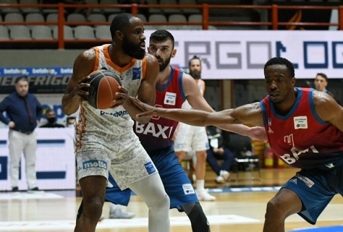 Ηττήθηκε από τον Προμηθέα το Μεσολόγγι και αποχαιρετά πρόωρα την Basket League