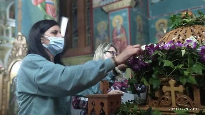 Ο στολισμός του Επιταφίου στη Νέα Αβώρανη