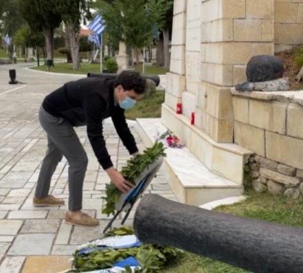 ΟΝΝΕΔ Αιτωλ/νίας: Κατάθεση στεφάνου με αφορμή την Έξοδο του Μεσολογγίου