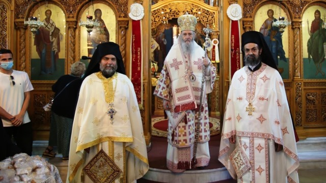Αντίρριο: Αρχιερατική θ. Λειτουργία, προσκύνηση Ιερών Λειψάνων και χειροθεσία Αρχιμανδρίτου