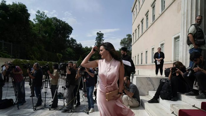 Όλγα Κεφαλογιάννη – Μίνως Μάτσας: Παντρεύτηκαν στις Σπέτσες – Φωτογραφία