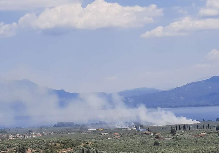 Κινητοποίηση της Π.Υ Αγρινίου για φωτιά στο Καινούργιο (φωτο)