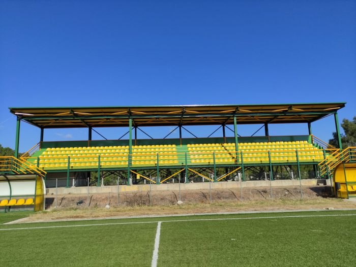 Ολοκληρώθηκαν οι πρώτες εργασίες στο Γήπεδο Ποδοσφαίρου της Παλαίρου-Μεταμορφώθηκε η εξέδρα