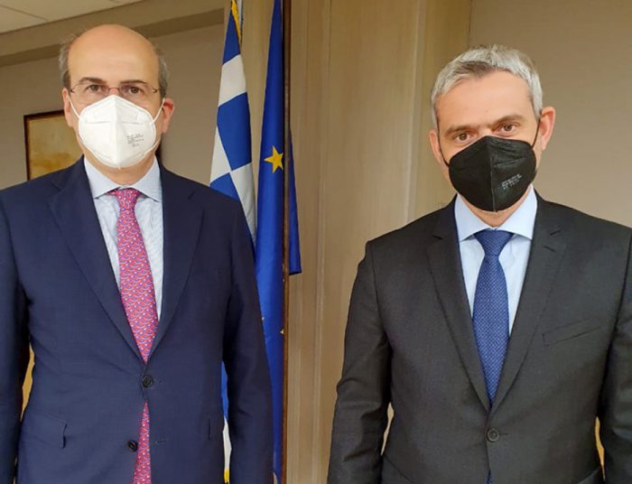 Το συνταξιοδοτικό των Βορειοηπειρωτών στη συνάντηση Χατζηδάκη – Καραγκούνη