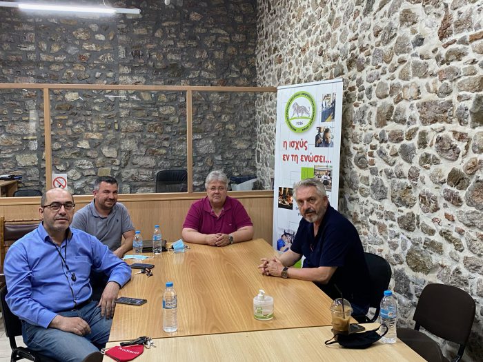 Το ΔΣ της Ομοσπονδίας Επαγγελματικών Βιοτεχνικών και Εμπορικών Σωματείων Ναυπακτίας με το Δήμαρχο Δωρίδας