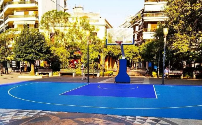 Αγρίνιο: Ένα γήπεδο μπάσκετ στην κεντρική πλατεία-εντυπωσιακό το θέαμα