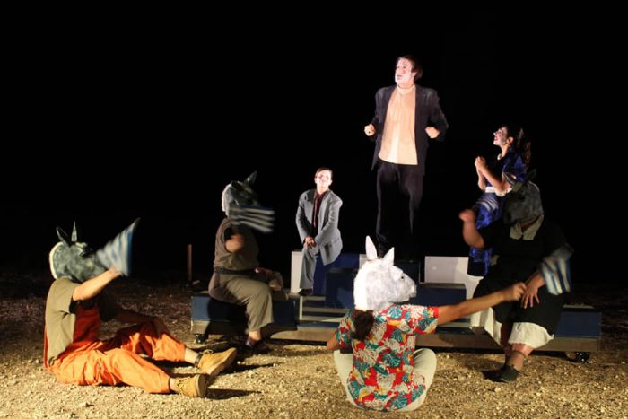 ” Μάγεψε” η παράσταση «Ελλάς, Ηρώων Χώρα…» στην Αμφιλοχία