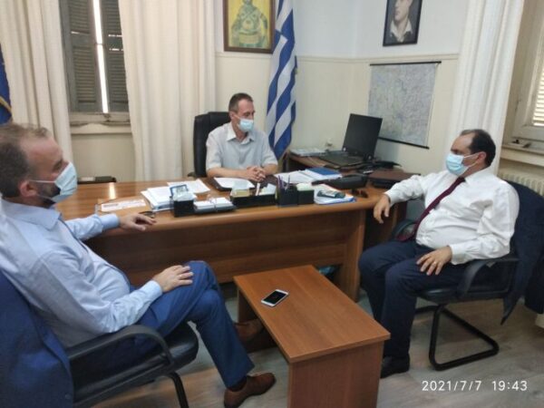 Επίσκεψη Σπίρτζη και Θεοδωράκη στην Αστυνομική Διεύθυνση Αιτωλίας