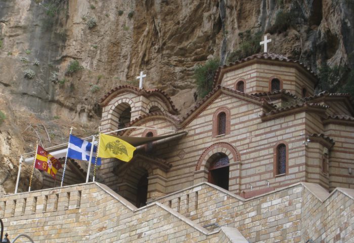 Τέλεση Εσπερινού και Παρακλήσεως στην Ιερά Μονή Αγίας Ελεούσης Κλεισούρας Μεσολογγίου